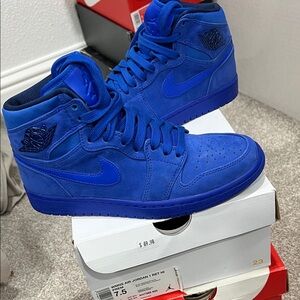Nike Air Jordan 1 High Royal Blue Sneakers